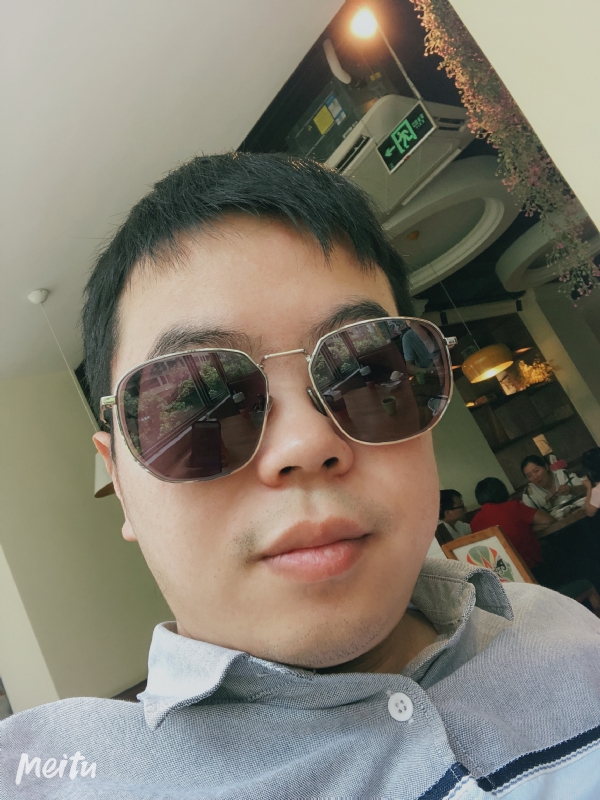 月台等路人的第一张照片--永泰相亲网