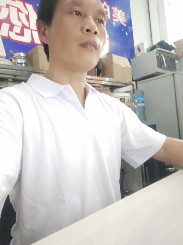 深蓝色的海的第一张照片--永泰相亲网