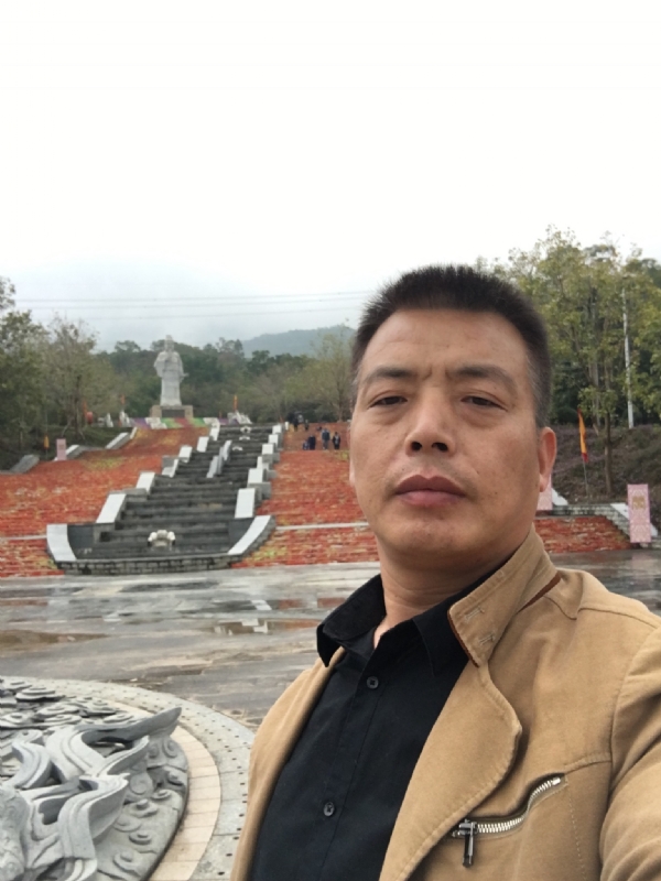 开心的松鼠的第一张照片--永泰相亲网